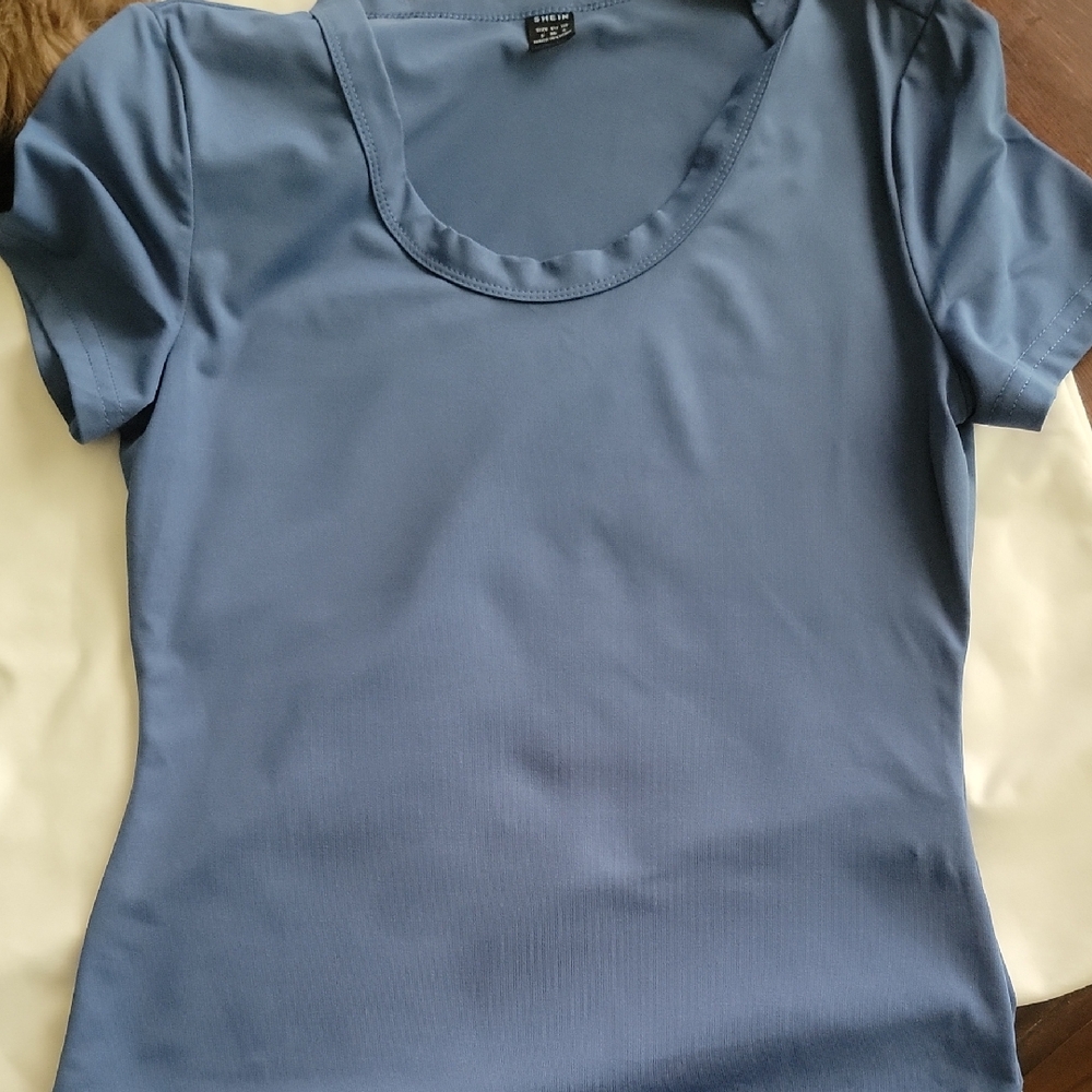 SHEIN Blue Short Sleeve Tee
